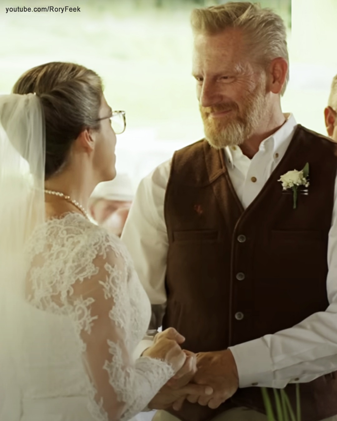 Country Singer Rory Feek, 59, Marries Again in Stunning Cliffside